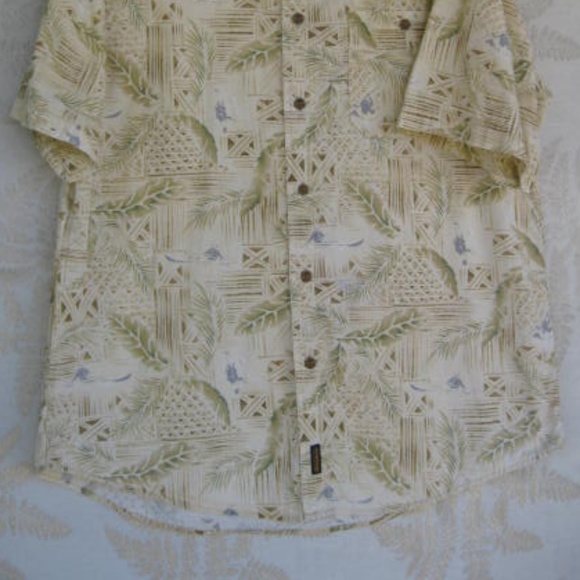WOOLRICH MEN'S CASUAL TROPICAL BUTTON-DOWN SHIRT - Picture 3 of 8